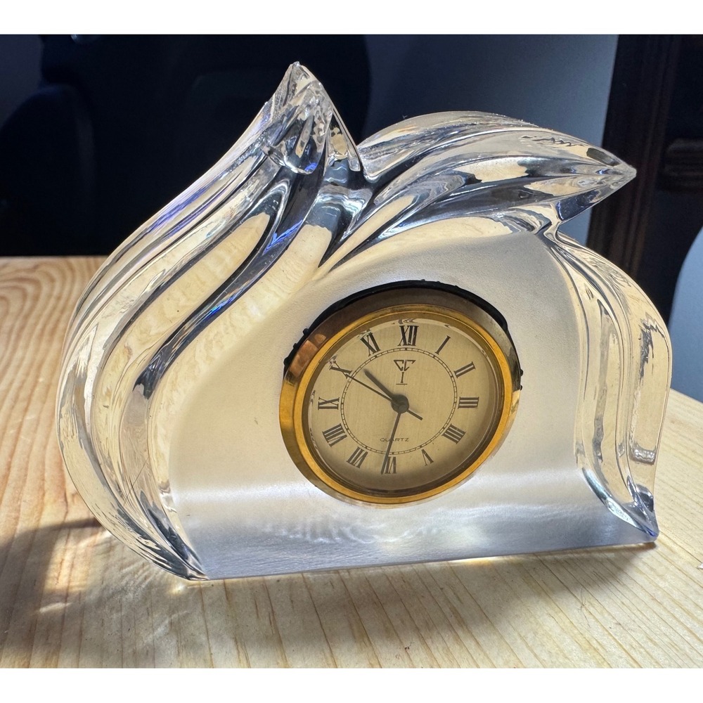 Crystal Clear Industries 24% Lead Crystal Clock West Germany Vintage has chip